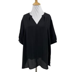 Vince Camuto Blouse Womens 1X Plus Black Summer Bloom V Neck Side Vent Chiffon